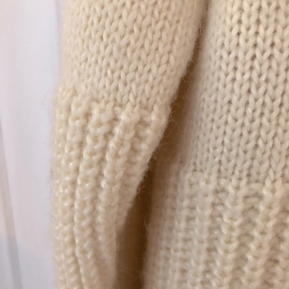 Banana Republic Italian Yarn Wool Blend Sweater - Picture 6 of 9